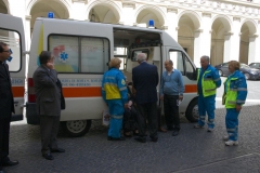 donazione-ambulanza-zerouno_13887373951_o