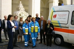 donazione-ambulanza-zerouno_13887378626_o