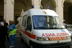donazione-ambulanza-zerouno_13910546723_o