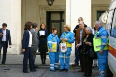 donazione-ambulanza-zerouno_13910912394_o