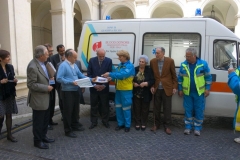 donazione-ambulanza-zerouno_13910912944_o
